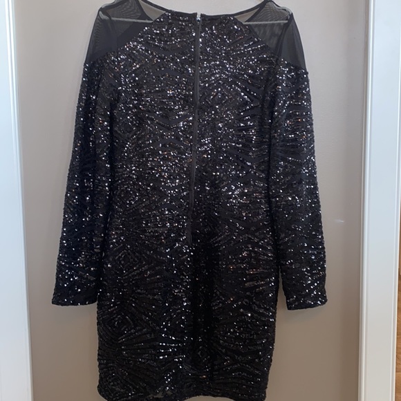 Dynamite Sequin Dress - Picture 5 of 5